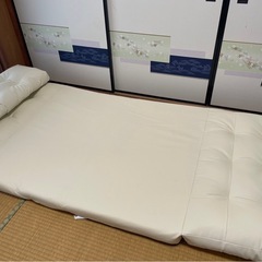 ソファーベット(取り引き中)の画像