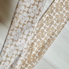 コーチ　coach スカーフ　白　ベージュの画像