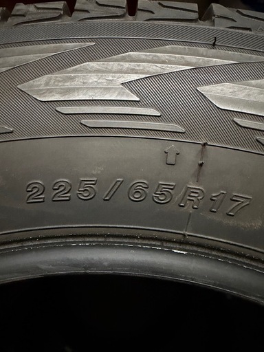 スタッドレス 17インチ バリ溝 4本
