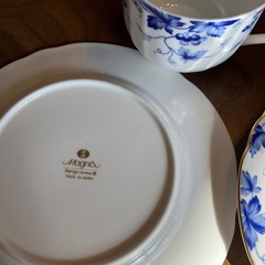 Magna 青い花柄 ティーカップ・ソーサー セットの画像