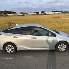 ★純正９インチナビ★フルセグテレビ★バックモニター★クリアランス★トヨタセーフティセンス★車検令和９年９月の画像