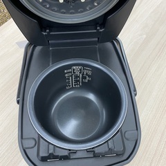 ◇ドリーム尼崎1号館◇【ジモティー割引対象商品】アイリスオーヤマ 3合IH炊飯器 RC-PA30-B 2020年製の画像