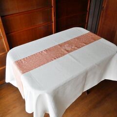 シルク　春のテーブルセンターの画像