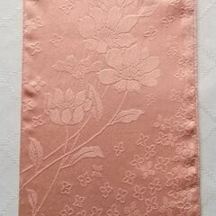 シルク　春のテーブルセンターの画像