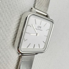 美品　Daniel Wellington ダニエルウェリントン   腕時計 稼働　シルバー　2針 スクエア  3ATM  K22HS  W01 。 の画像