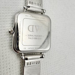 美品　Daniel Wellington ダニエルウェリントン   腕時計 稼働　シルバー　2針 スクエア  3ATM  K22HS  W01 。 の画像