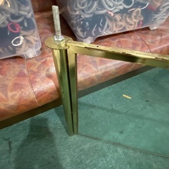 ガラス板、カーテーション、区切りの画像