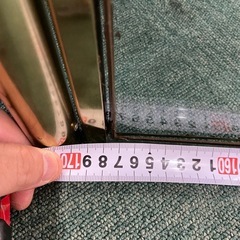 ガラス板、カーテーション、区切りの画像