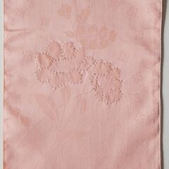 シルク　春のテーブルセンターの画像