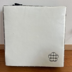 プッパプーポ お食事クッション 撥水 BIG 高さ調節 子供用 椅子の画像