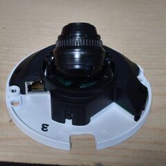 Hanwha WiseNet Qシリーズ QND-6011 200万画素 ミニドームカメラの画像