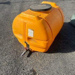 貯水タンク500L500Lの画像