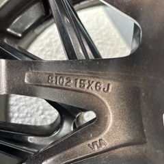 【美品】ダンロップ　スタッドレスタイヤ　185/65R15 2ヶ月間使用の画像