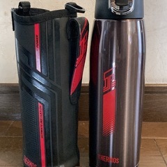 サーモス水筒　新品　1リットル　
ブラック＆レッド　の画像