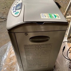 石油ファンヒーターの画像