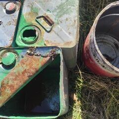 空の一斗缶・ペール缶まとめて DIY素材にの画像