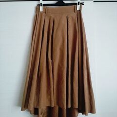 レディース　膝下丈スカート　キャメル　秋冬服　Ｌサイズの画像
