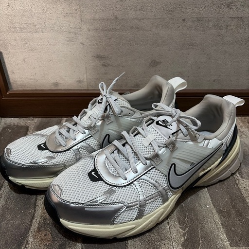 【美品！】NIKE V2K RUN