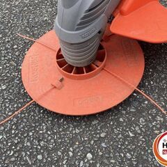 【久留米】【引き取り限定】【中古品】工進 SBC-3625C 草刈機 バッテリー(36V/2.5Ah)・充電器付 ※配送不可の画像