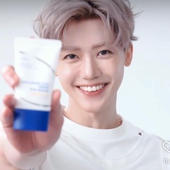 お取引中　イズエンツリー 超低分子ヒアルロン酸トナー、美容液、クリームの画像