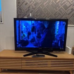 42インチテレビとテレビ台セットの画像