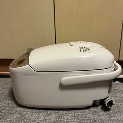 象印炊飯器 極め炊き NP-XA10  (5.5合)
の画像