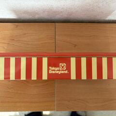 ディズニーランドのクッキー缶　BUTTER BISCUITS Flavors Almond&Chocolate 1995年　レアの画像