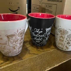 無料　東京クリスマスマーケットマグカップなど　お皿の画像