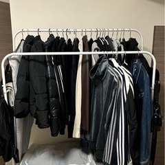 ハンガーラックの画像