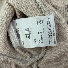 100円。女の子トレーナー100cmの画像