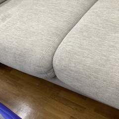 90分の無料軽トラック貸出サービス！ニトリ 2人掛けソファーの画像