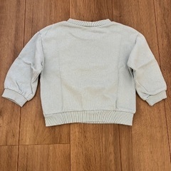 100円。女の子トレーナー100cmの画像