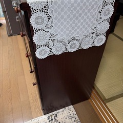 受付終了　木製の引き出しタンスの画像