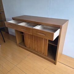 未使用訳あり キッチンカウンター ダイニング　キッチンボード レンジボード 幅120.5cm ナチュラル 引戸 引き出し 間仕切り キッチン収納の画像