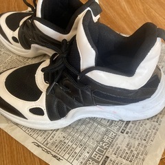 スニーカーMの画像