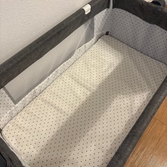 ベビーベッドの画像