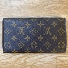長財布　LOUIS VUITTONの画像