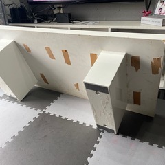 リビングテーブルの画像