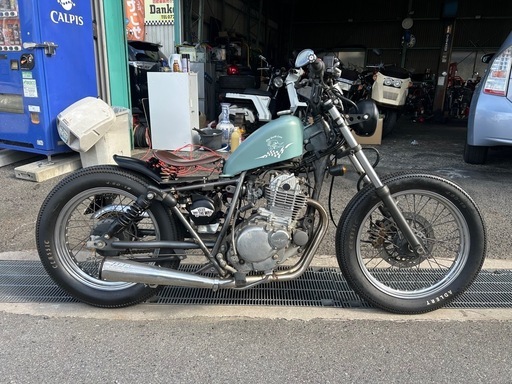 カスタム多数‼️スズキ　グラストラッカー250 クラシックタイヤ　NJ47 大阪