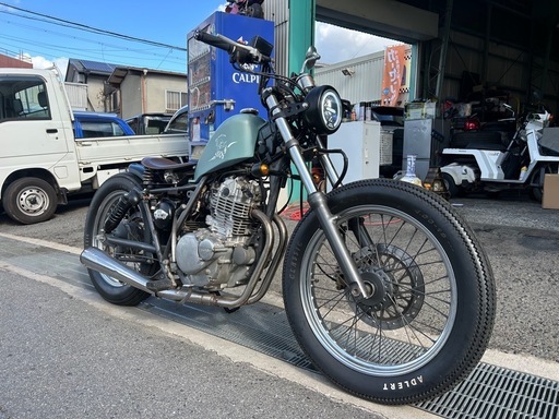 カスタム多数‼️スズキ　グラストラッカー250 クラシックタイヤ　NJ47 大阪