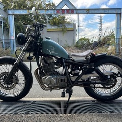 カスタム多数‼️スズキ　グラストラッカー250 クラシックタイヤ　NJ47 大阪の画像