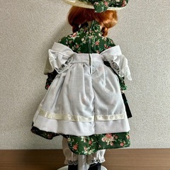 赤毛のアン ドール 高さ約40cm ビスクドール風 人形 三つ編み 帽子付き 台座付きの画像
