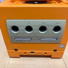ゲームキューブ　オレンジの画像