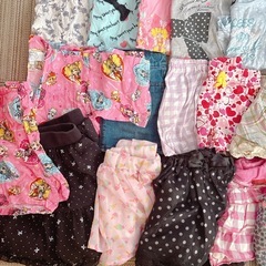 男女子供服 移動フリマ★ 女の子服 美品のみ 110 cm 選んで６枚500円★の画像