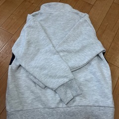 outdoor トレーナー　120cmの画像