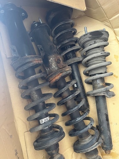 マークx クラウン　四駆　純正足、ショック