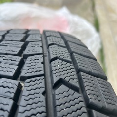 スタッドレスタイヤ４本ホイル無しの画像