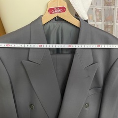 ダブルのスーツの画像