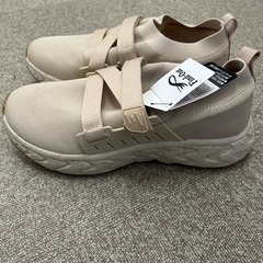 ワークマン 　スニーカーの画像