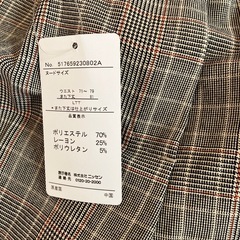 レディーススラックスの画像